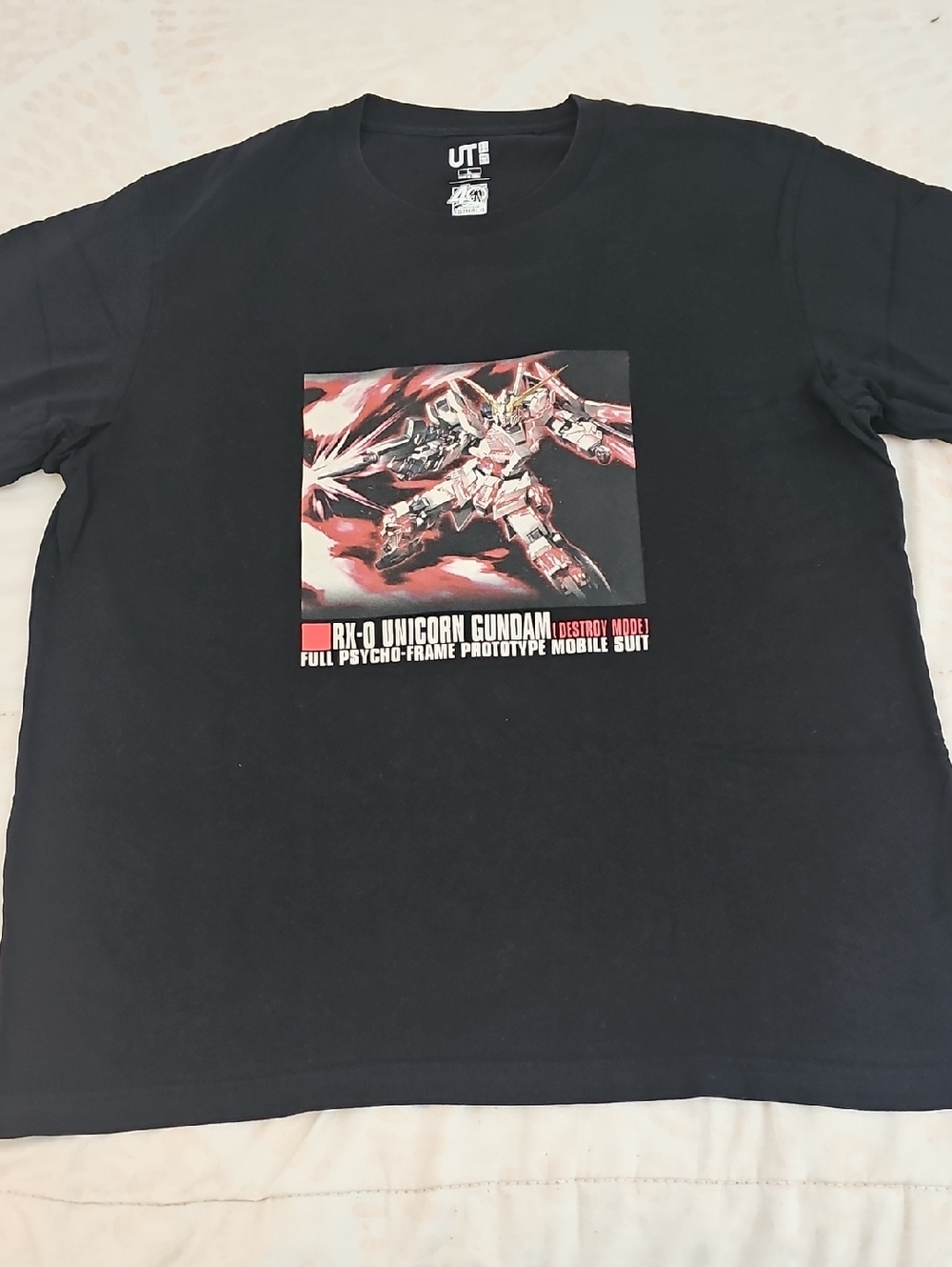 Uniqlo Black Graphic Tee with Red and White RX-0 Unicorn Gundam Print